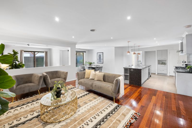 10 Lancely Green, Caroline Springs