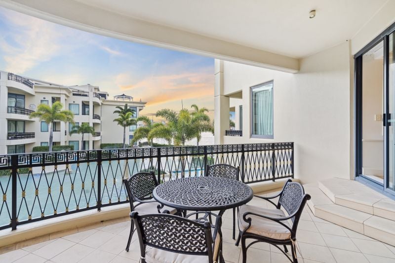 50/94 Sea World Drive, Main Beach - Thumbnail 3