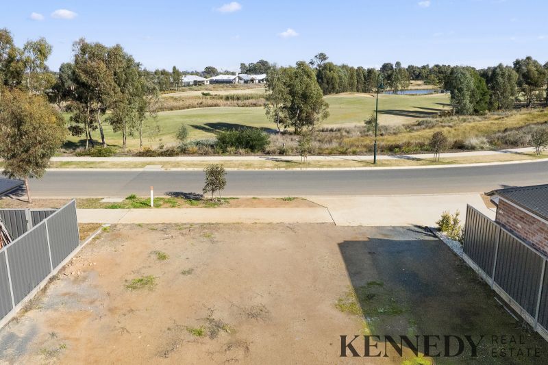 42 Peter Thomson Circuit Yarrawonga VIC, Yarrawonga - Thumbnail 3