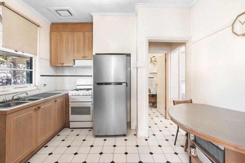 376 Station Street, Lalor