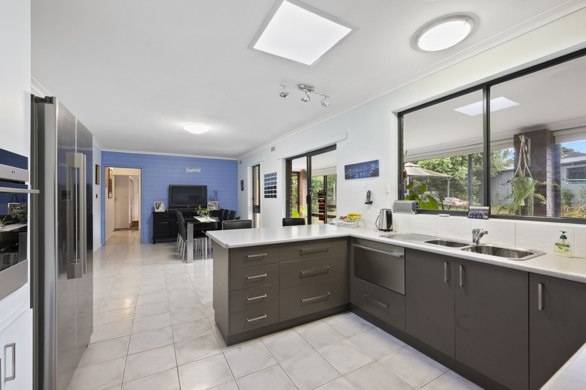 211 Larter Street, Canadian, Canadian - Thumbnail 6
