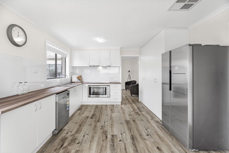 23 Centenary Drive, Mill Park