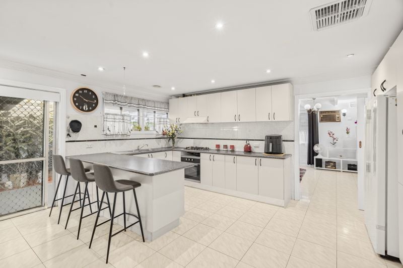 27 Poplar Street, Thomastown