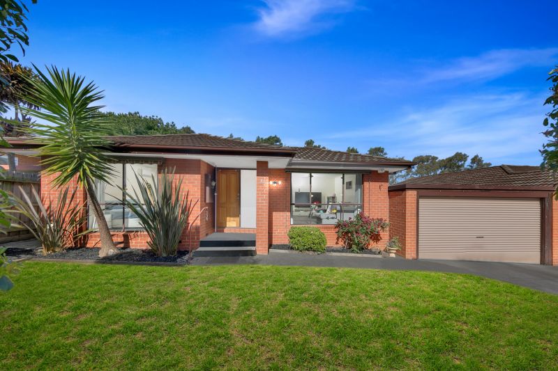 33 Tonelli Crescent, Mill Park