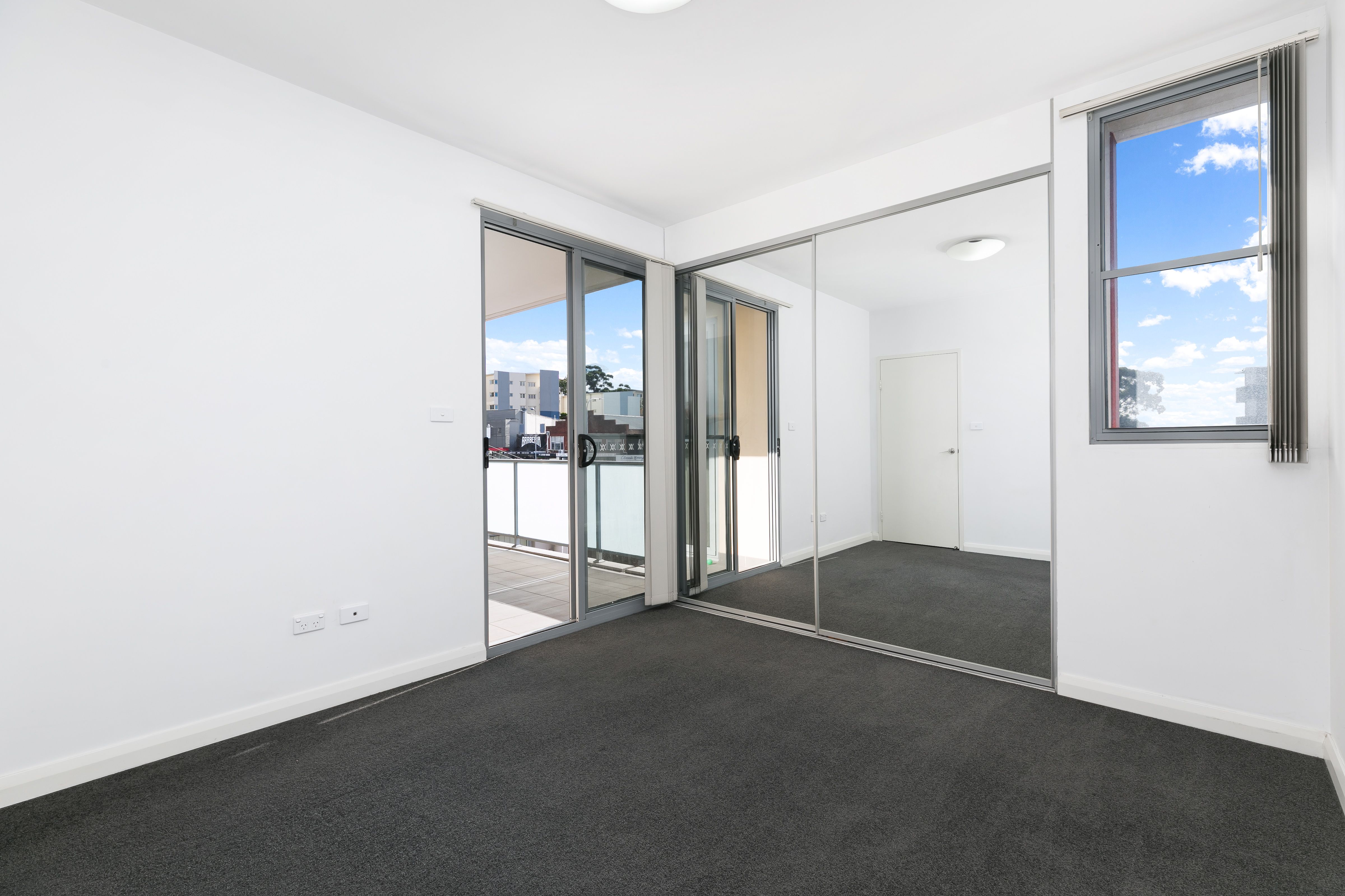 8/124-132 Dutton Street YAGOONA 2199