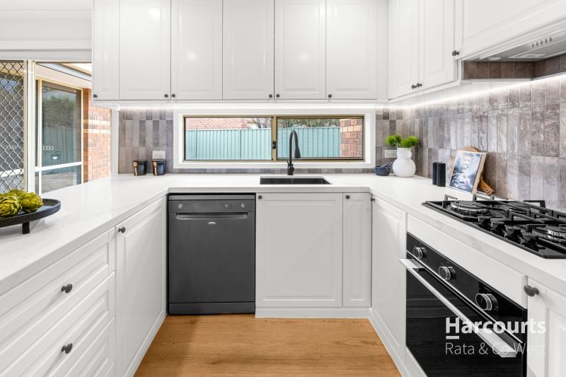 9 Northampton Crescent, Caroline Springs