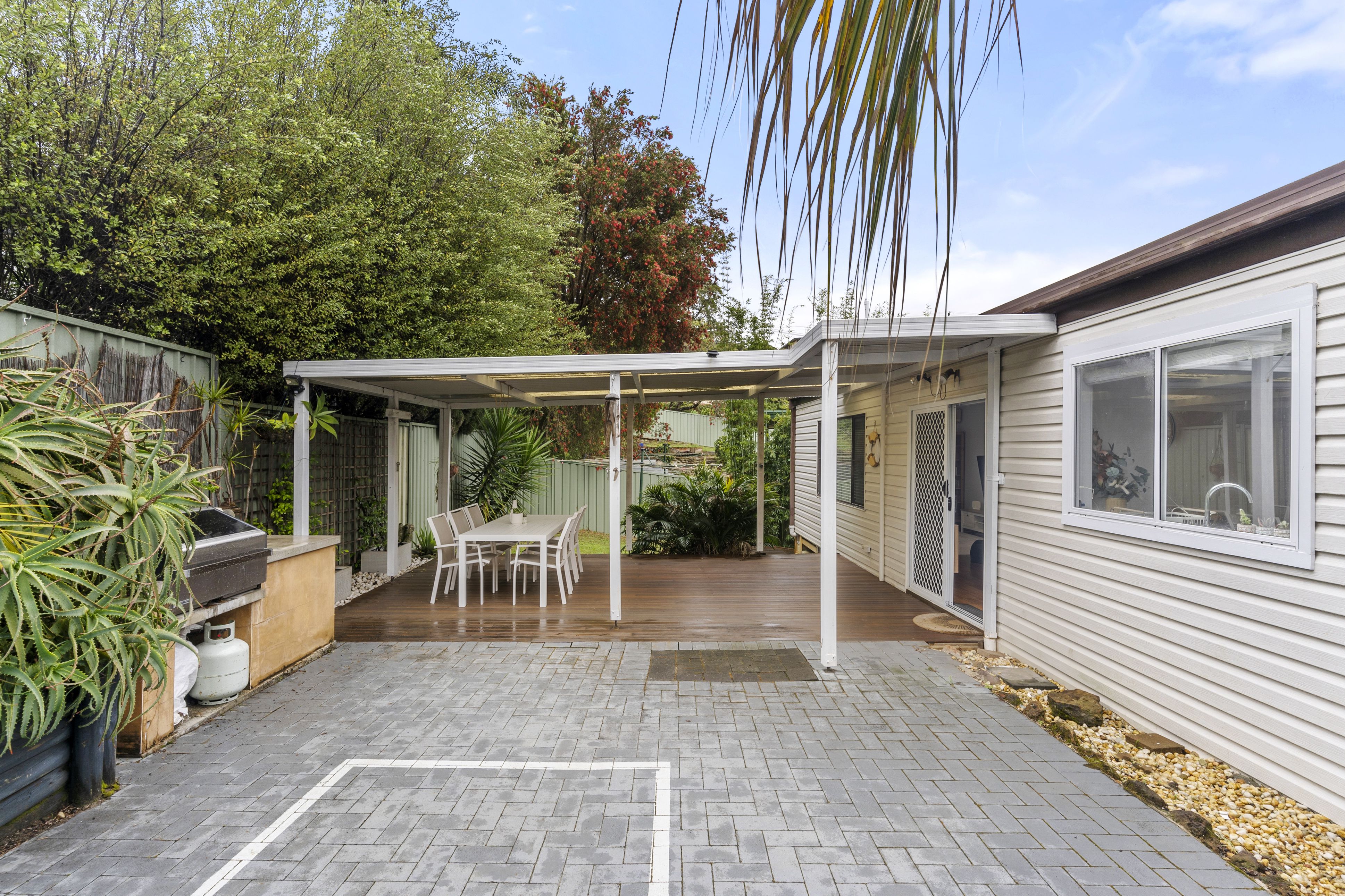 10 Patonga Place ENGADINE 2233