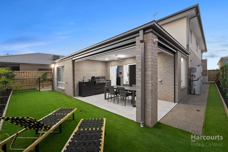 24 Stricta Circuit, Fraser Rise