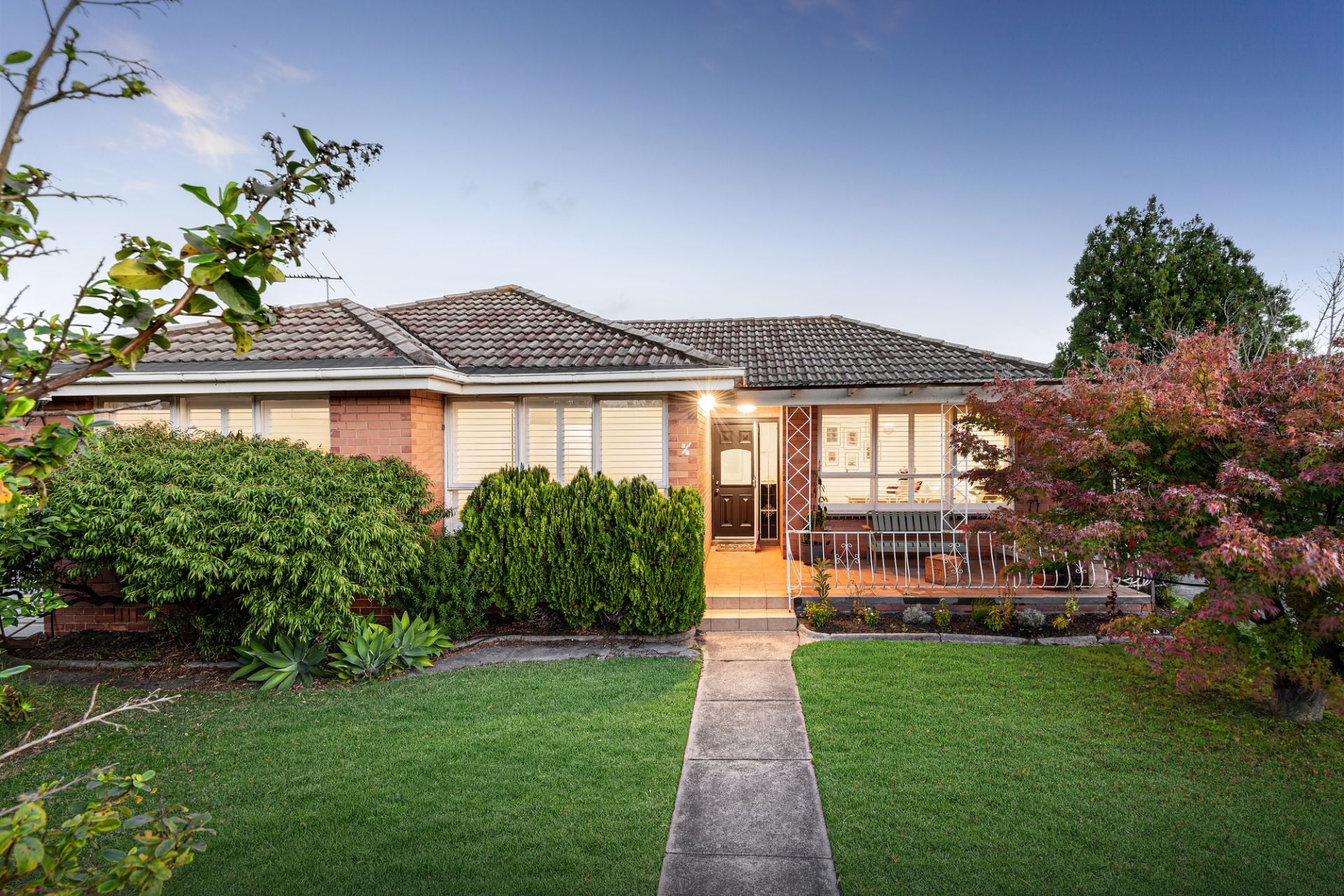 1/2 Waratah Avenue, Glen Huntly, Glen Huntly - Image 1