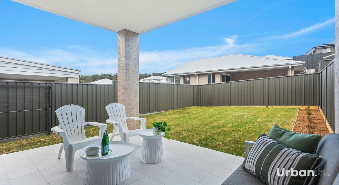 Tullimbar 23 Foxground Parade