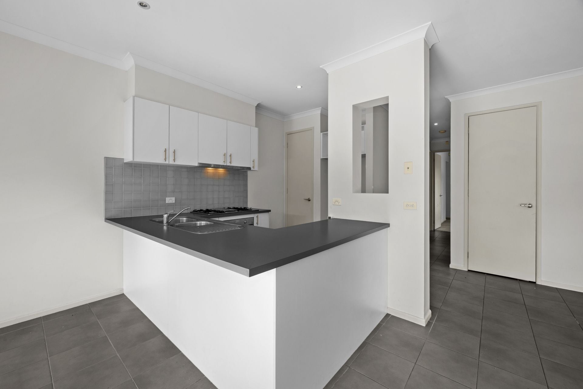 Cornered For Lifestyle: Sleek Living In Aurora