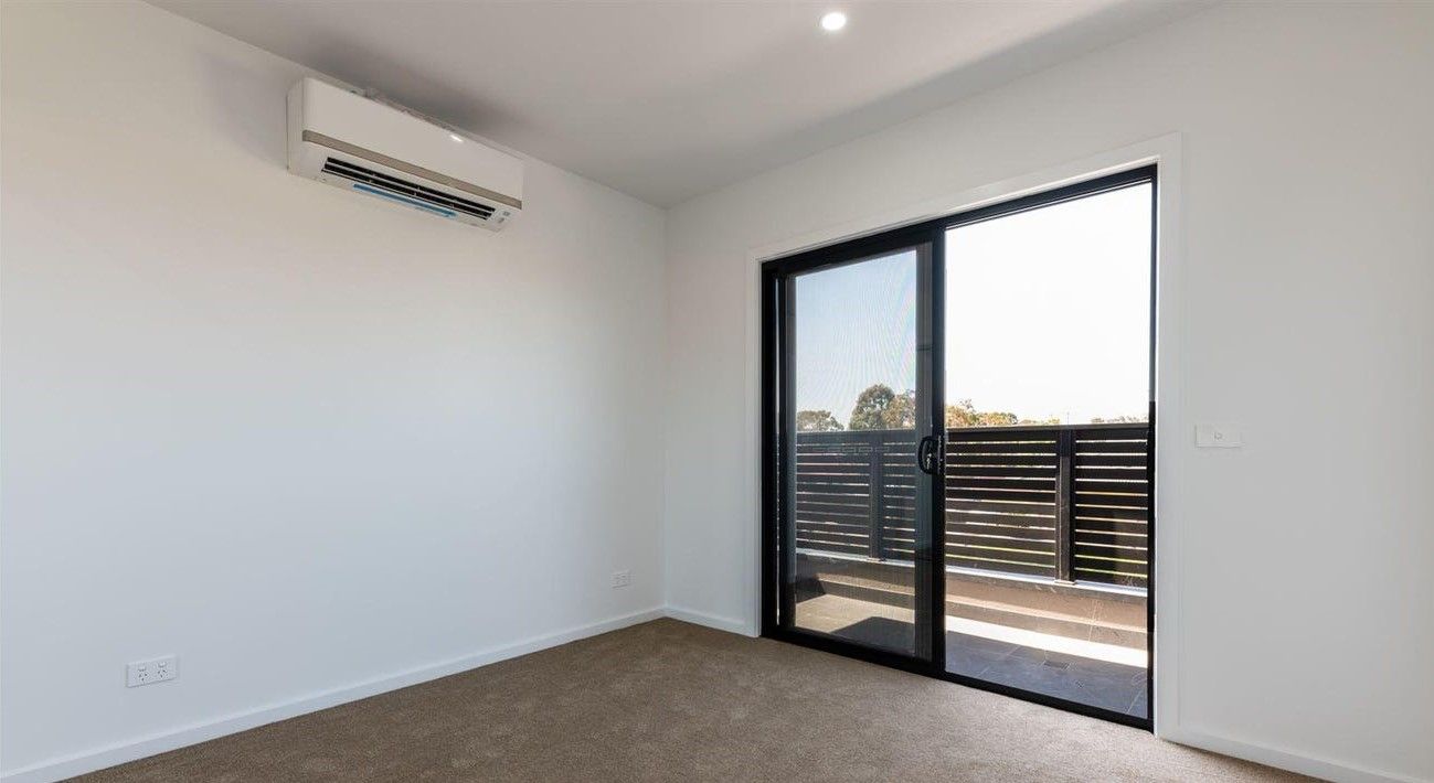 Large Four Bedroom Home In The Heart Of Fawkner!