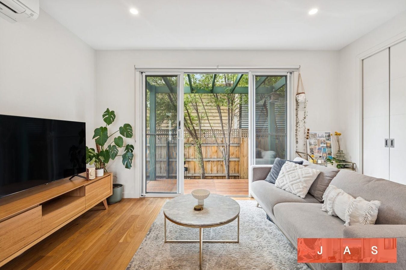 1B Loch Street Yarraville VIC, Yarraville - Thumbnail 5