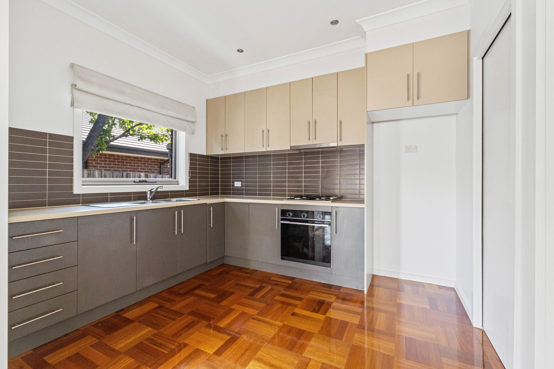 Stylish, Convenient & Low-Maintenance in a Prime Location