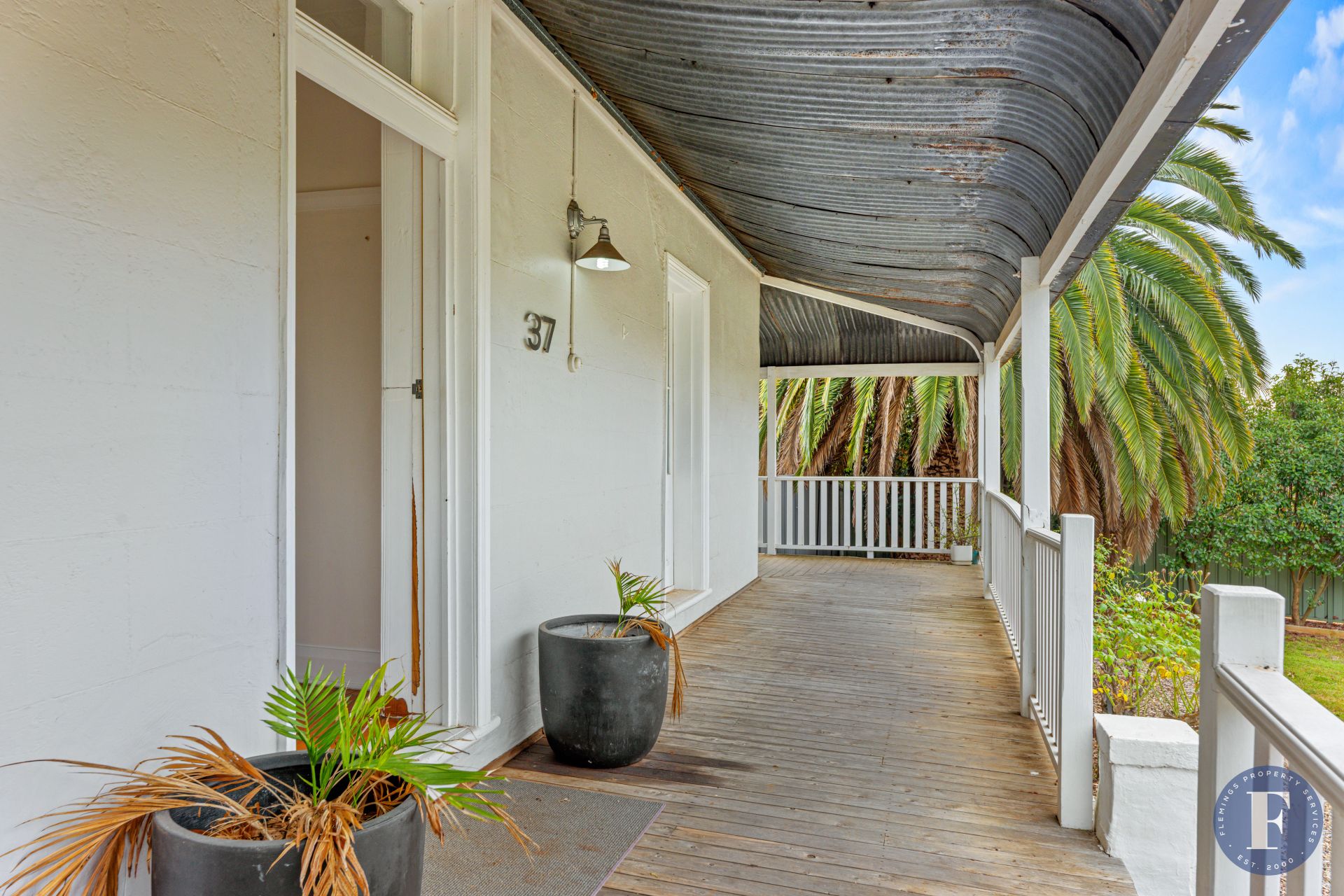 37 Yass Street, Young NSW, Young - Thumbnail 3