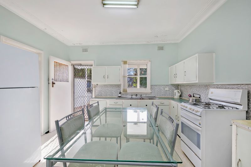 33 Merryl Avenue Old Toongabbie NSW, Old Toongabbie - Thumbnail 3