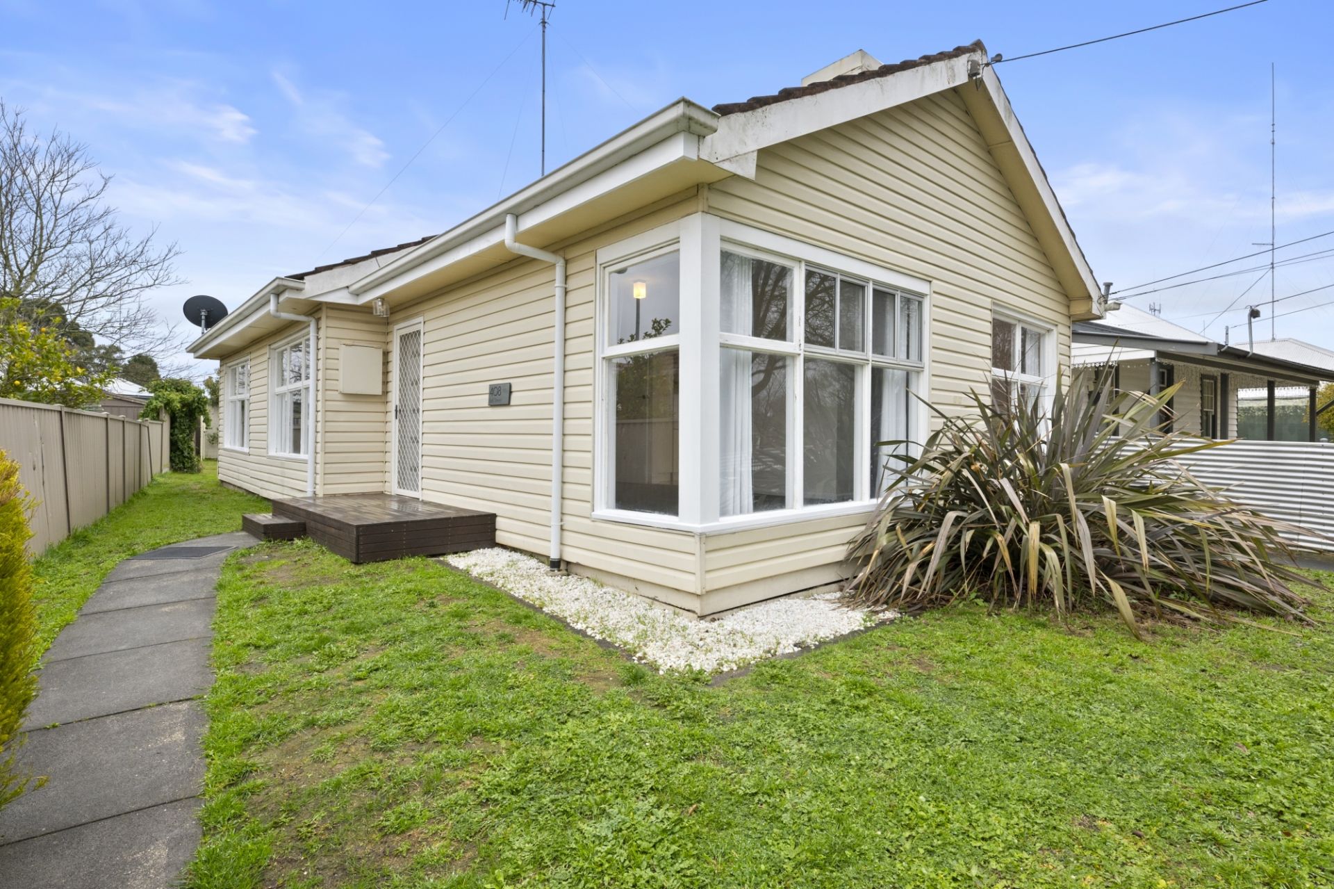 408 Bell Street, Redan, Redan - Thumbnail 2