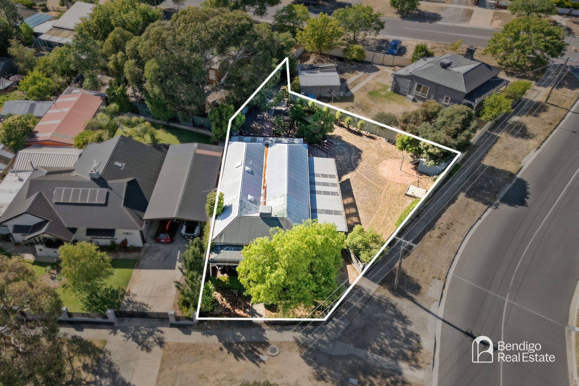 607 Hargreaves Street Bendigo VIC, Bendigo - Thumbnail 2