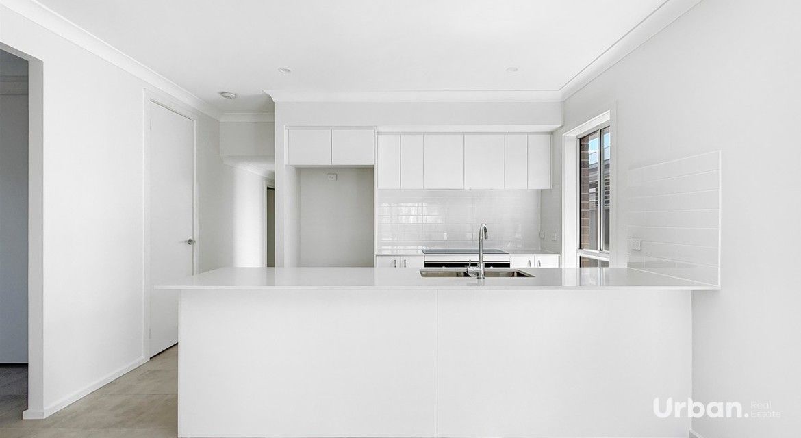 Austral 21 Parhelion Street