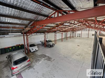 STANDALONE WAREHOUSE WITH 10 CAR PARKS!