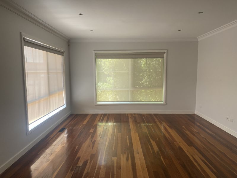 155 Mahoneys Road, Reservoir