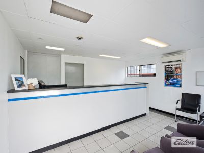 HIGHLY EXPOSED CORNER WITH MULTIPLE USES!