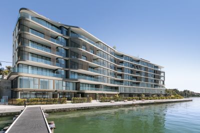 THE UPPER DECK - SUBLIME WATERFRONT LIVING