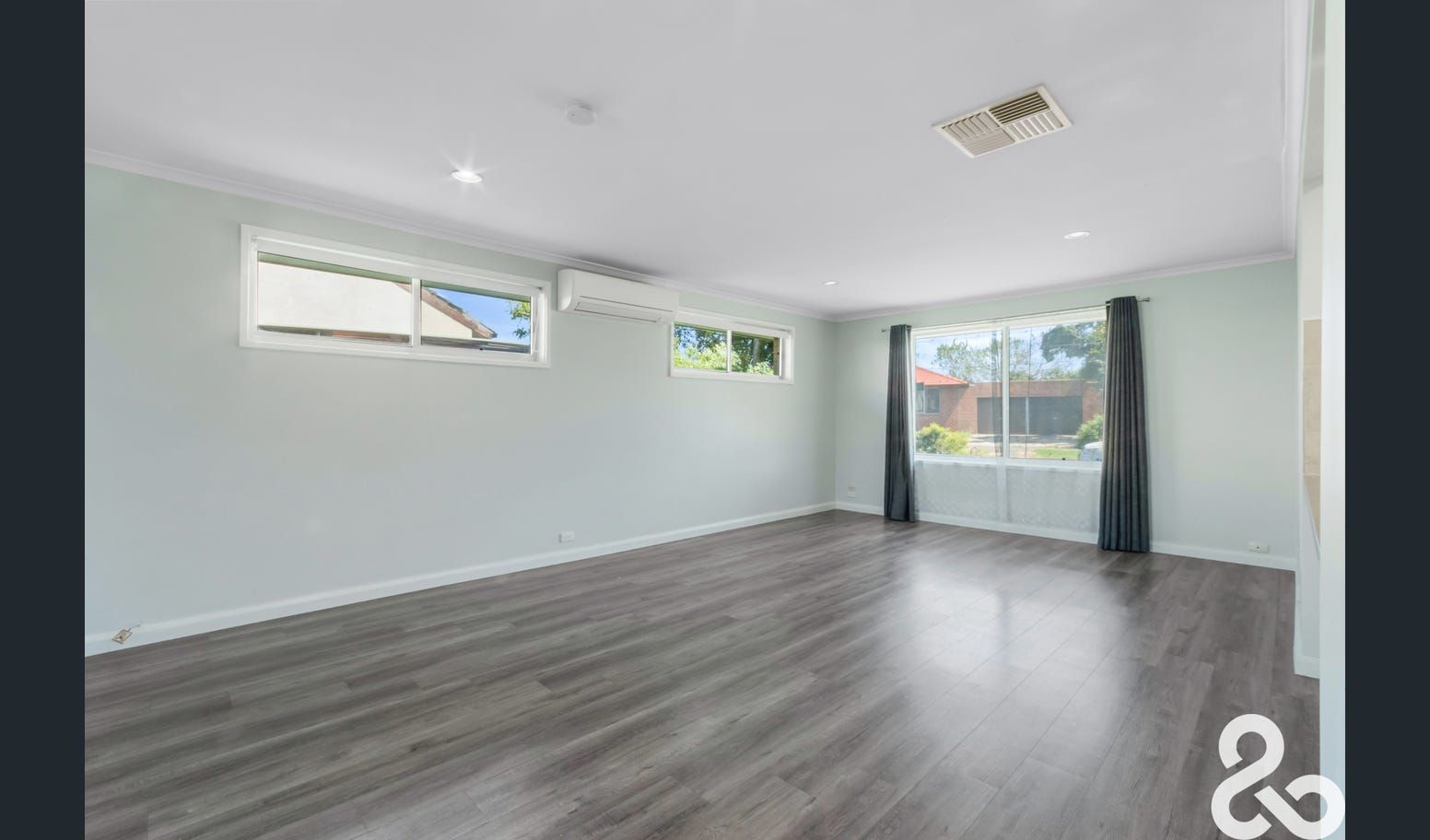 Ideal Family Living in a Prime Location