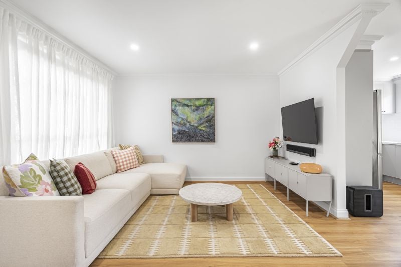 2/165-167 Dalton Road, Lalor