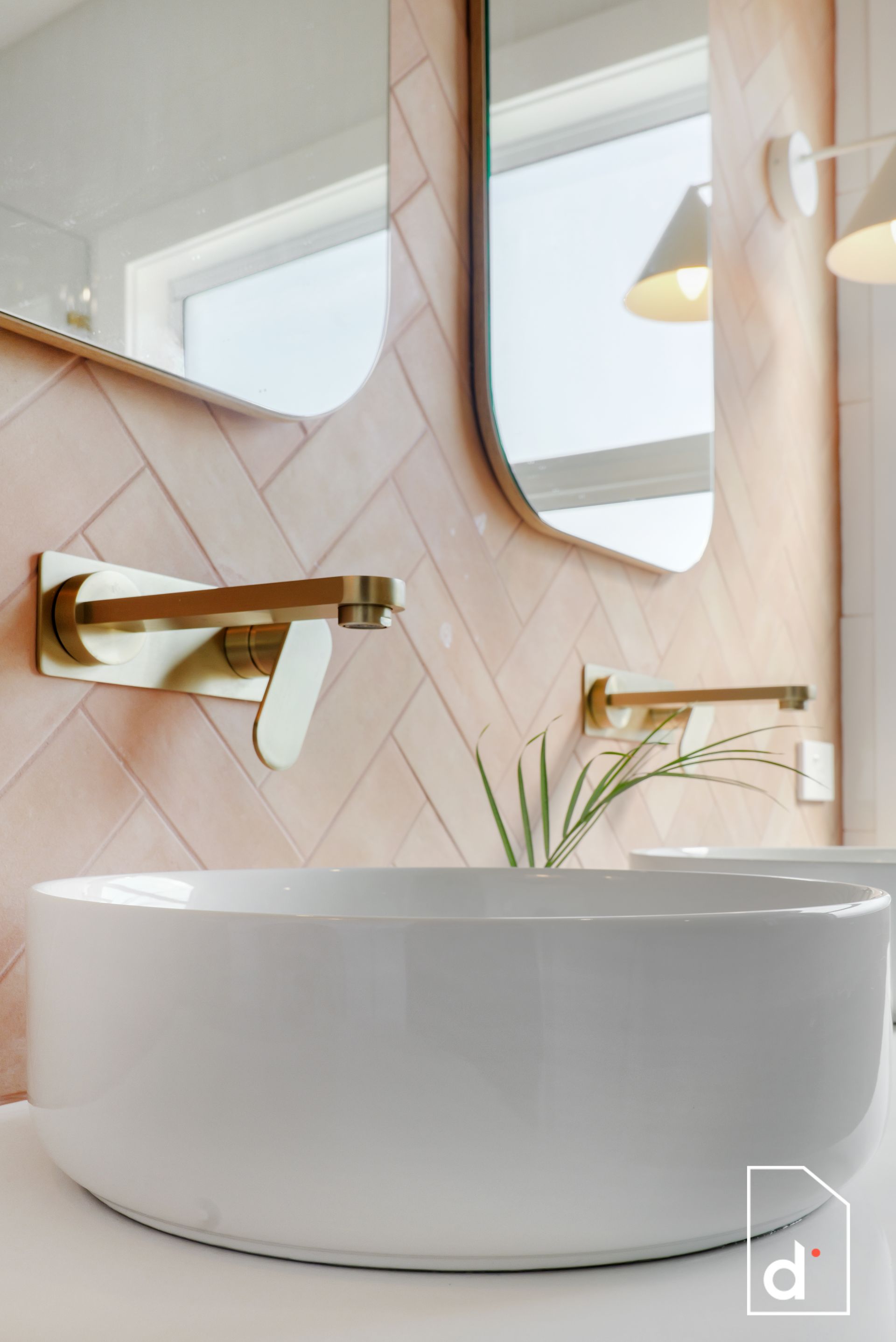 10 The Esplanade, Oak Flats NSW