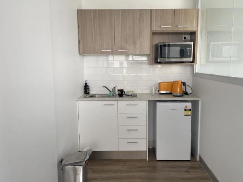 Level 2 Suite 5/303 Coronation Drive, Milton