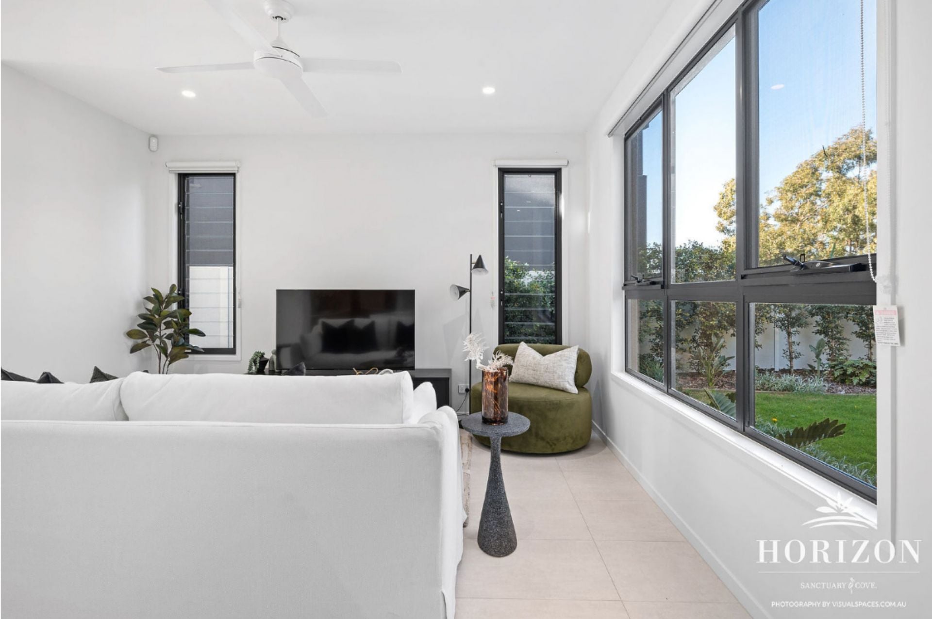 6317 Horizon Court, Sanctuary Cove - Thumbnail 3