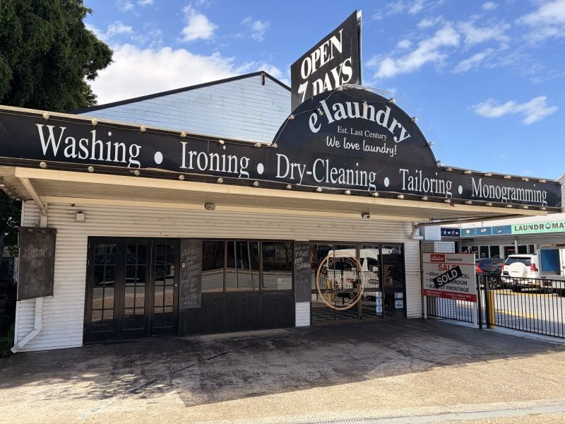 288 Logan Road, Stones Corner