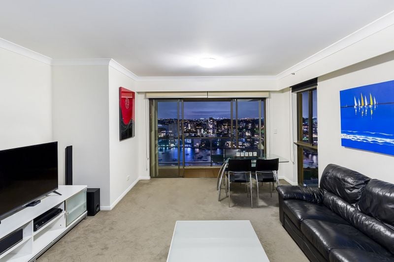 Sky-High Elegance with Unrivalled Sydney Harbour Views