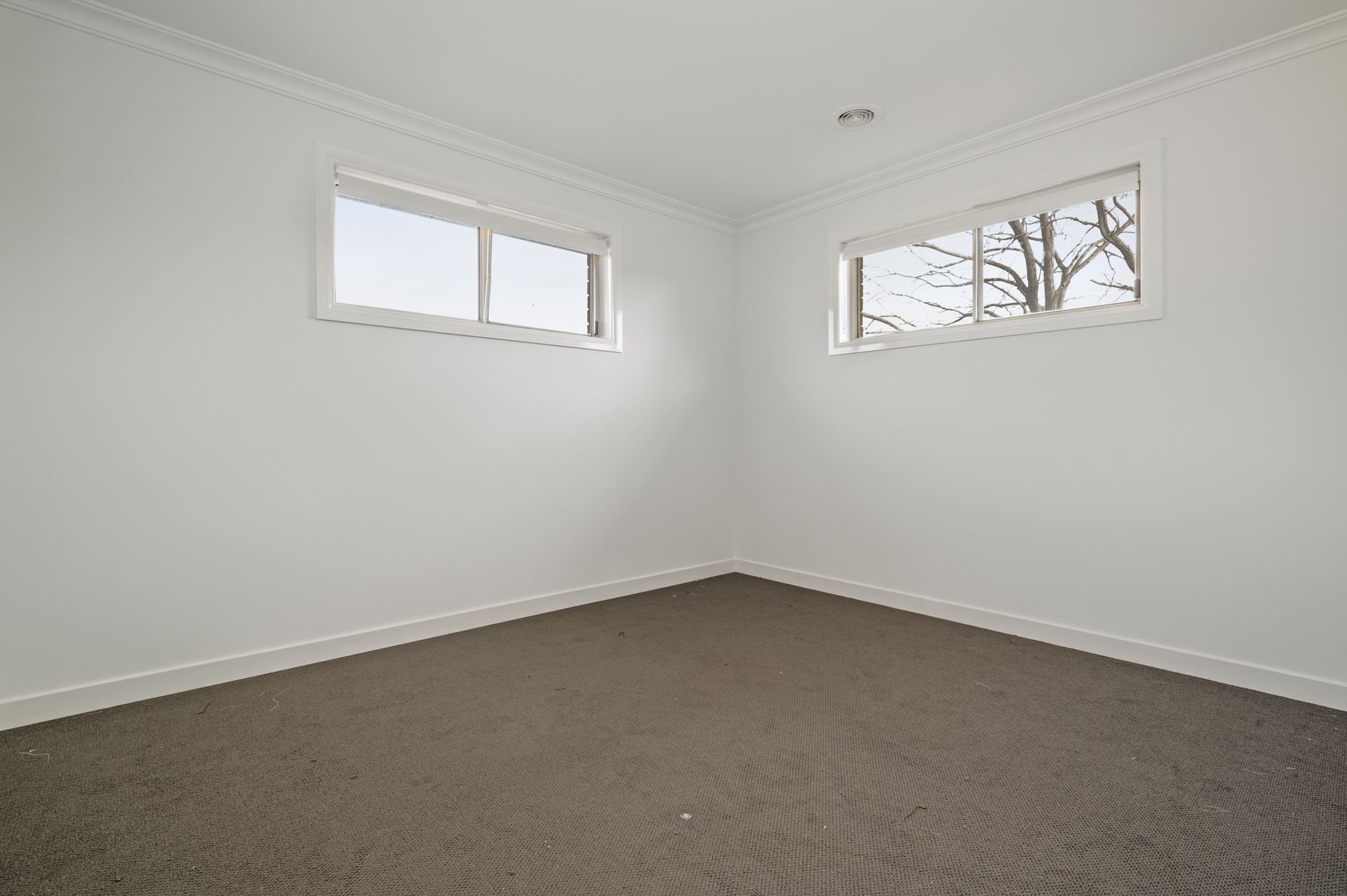 RENOVATED 3 BEDROOM TOWNHOUSE