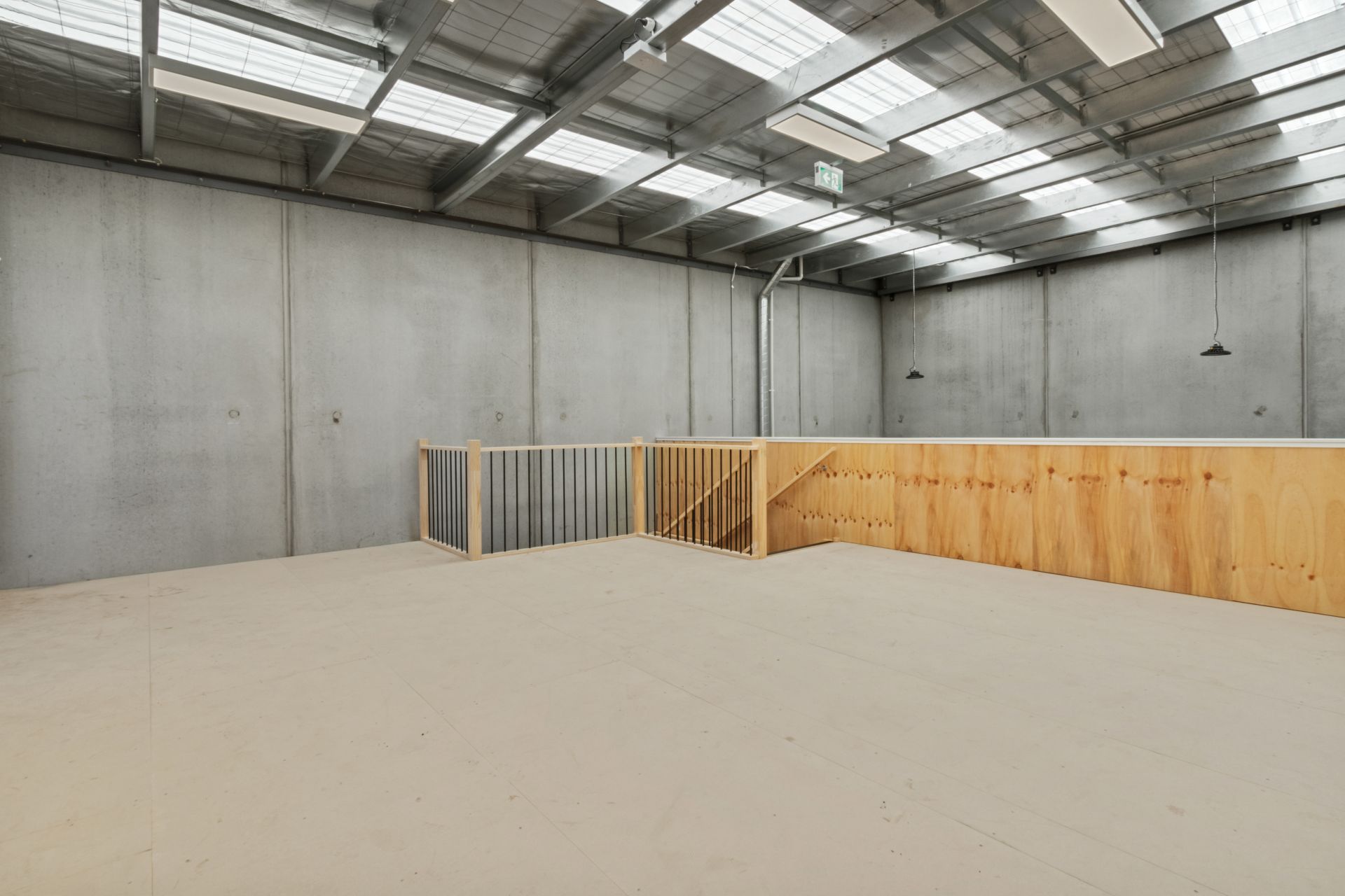 AFFORDABLE WAREHOUSE
NOW  $25,990.00 + Outgoings + GST.