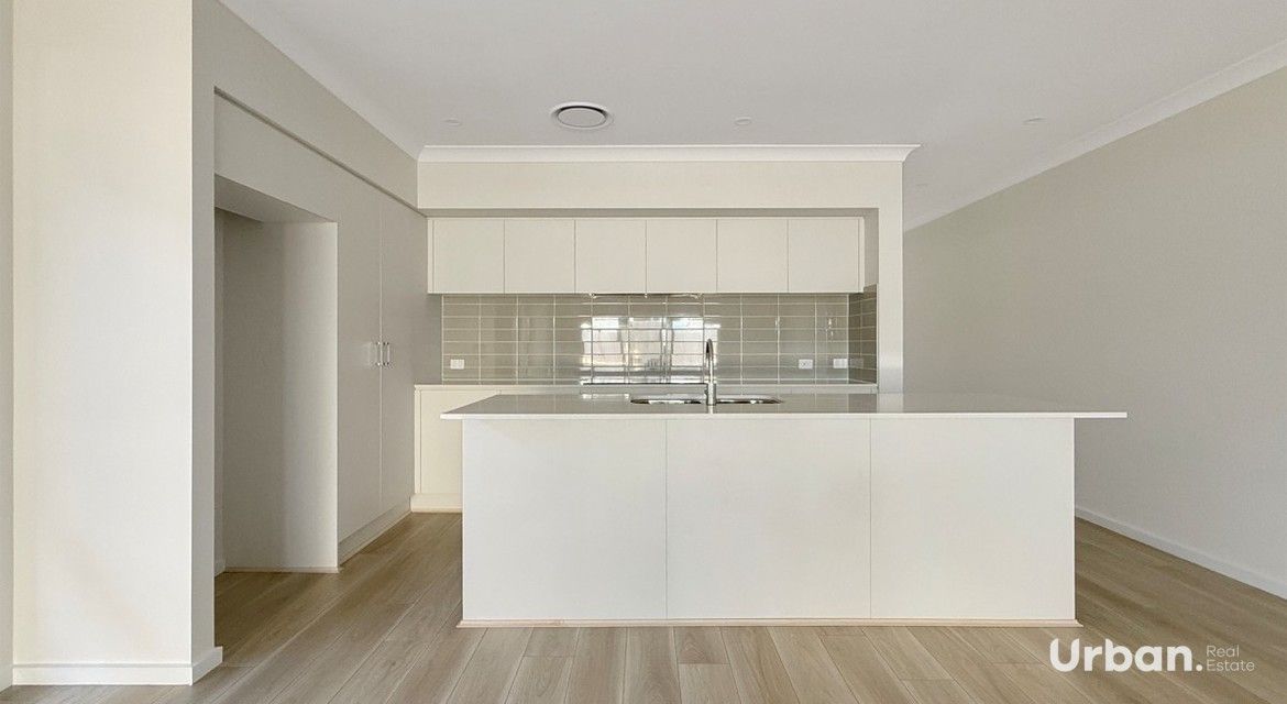 Austral 23 Parhelion Street