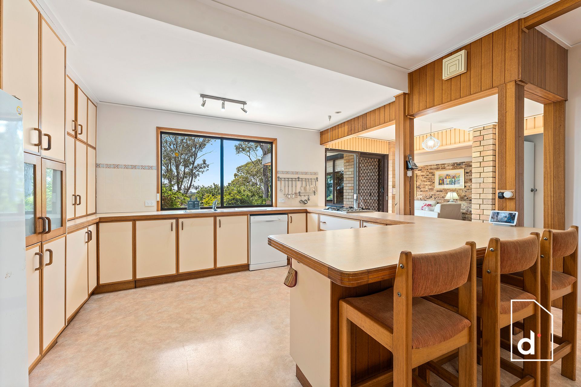 15 Belwarra Avenue, Figtree NSW