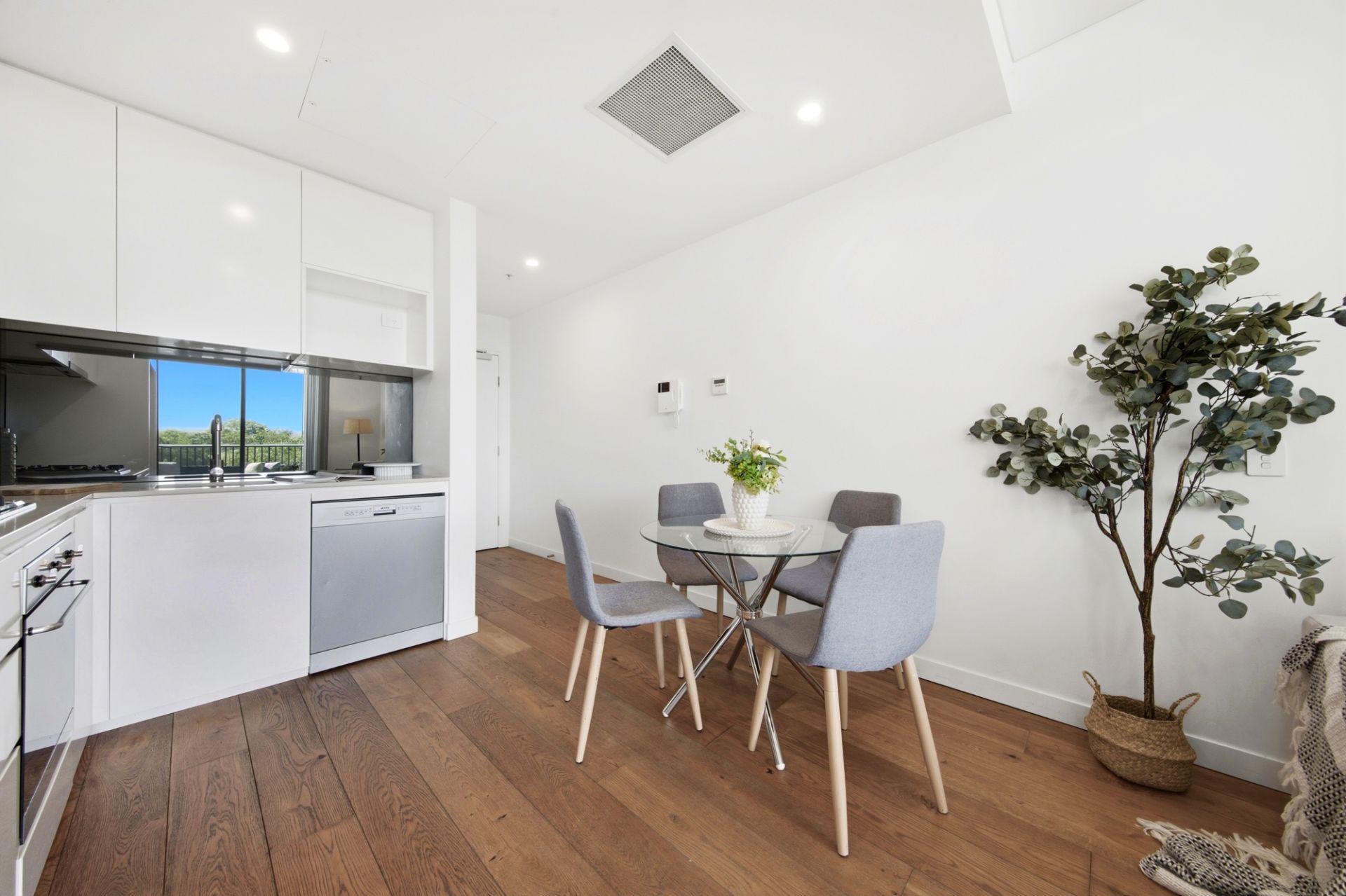 B210 26 Cambridge Street, Epping, Epping - Thumbnail 8
