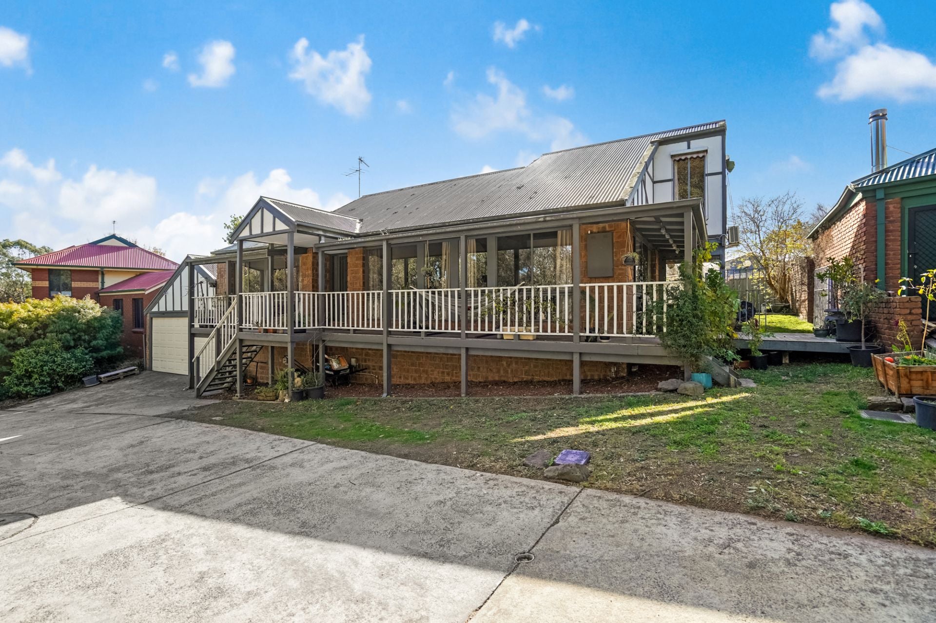 2 Warrambine Drive, Canadian, Canadian - Thumbnail 2