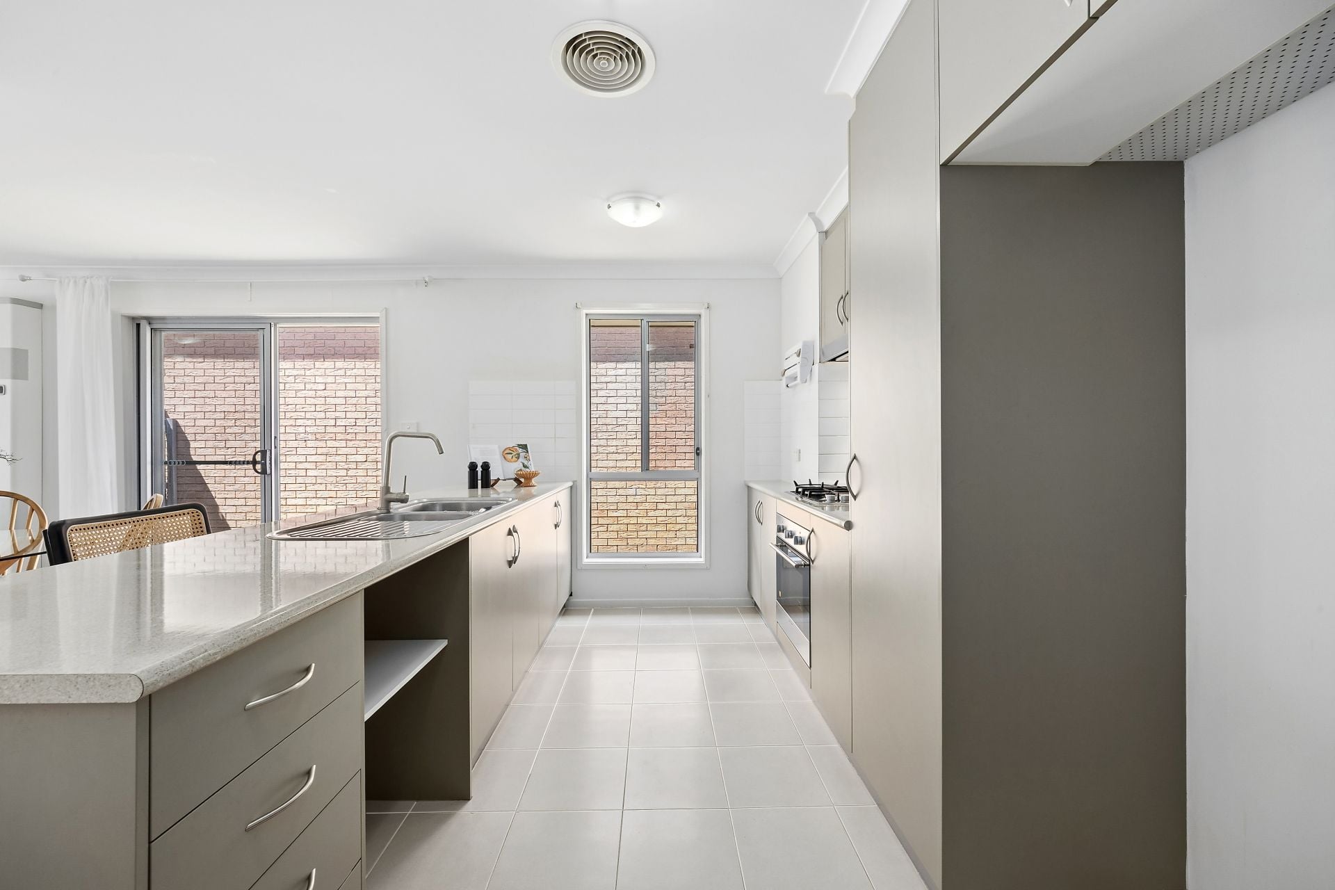 27 Refshauge Crescent, Macgregor, Macgregor - Thumbnail 5