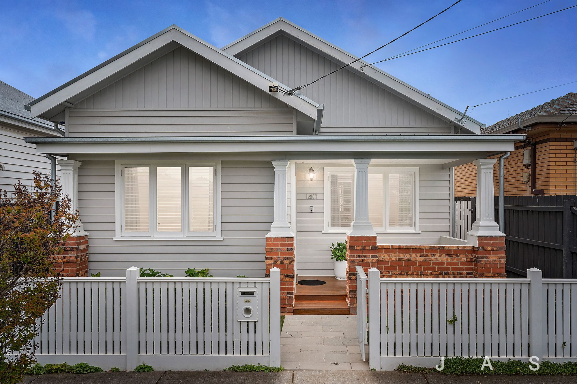 140 Chirnside Street, Kingsville, Kingsville - Thumbnail 2