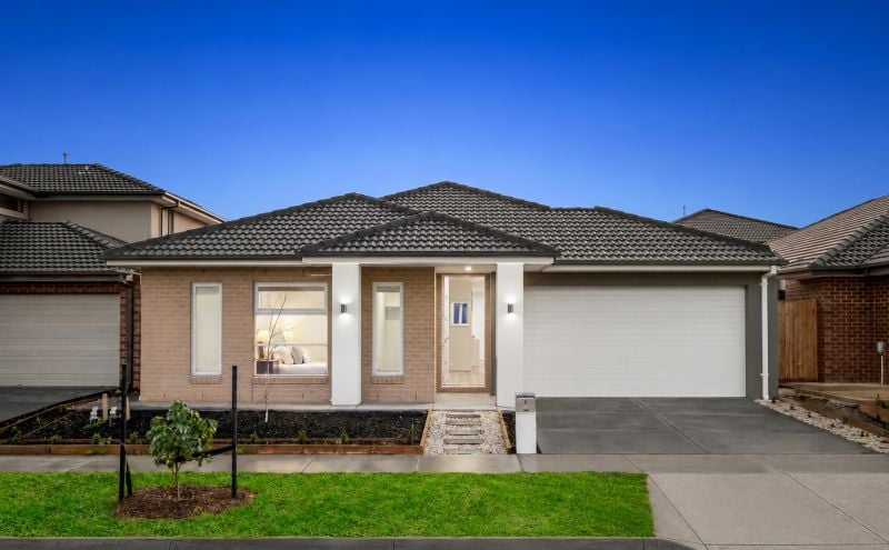 8 Coda Way, Clyde VIC, Clyde - Thumbnail 2