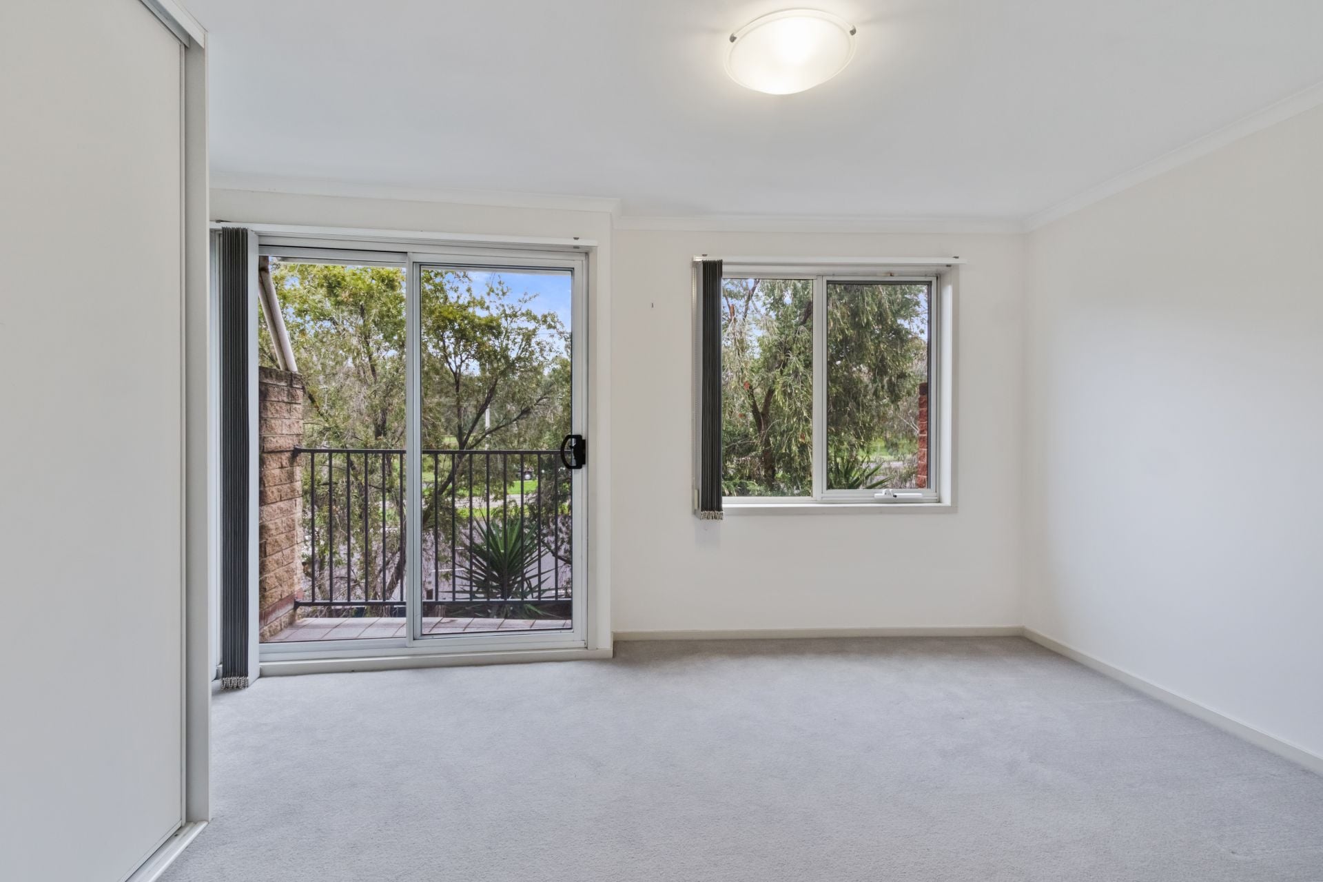 Simplicity, Comfort & Convenience in a Prime Location