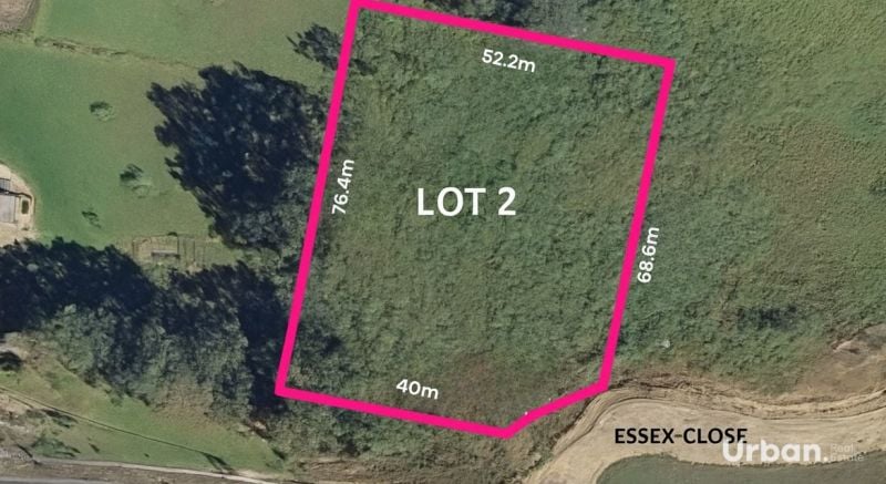 2 Essex Close