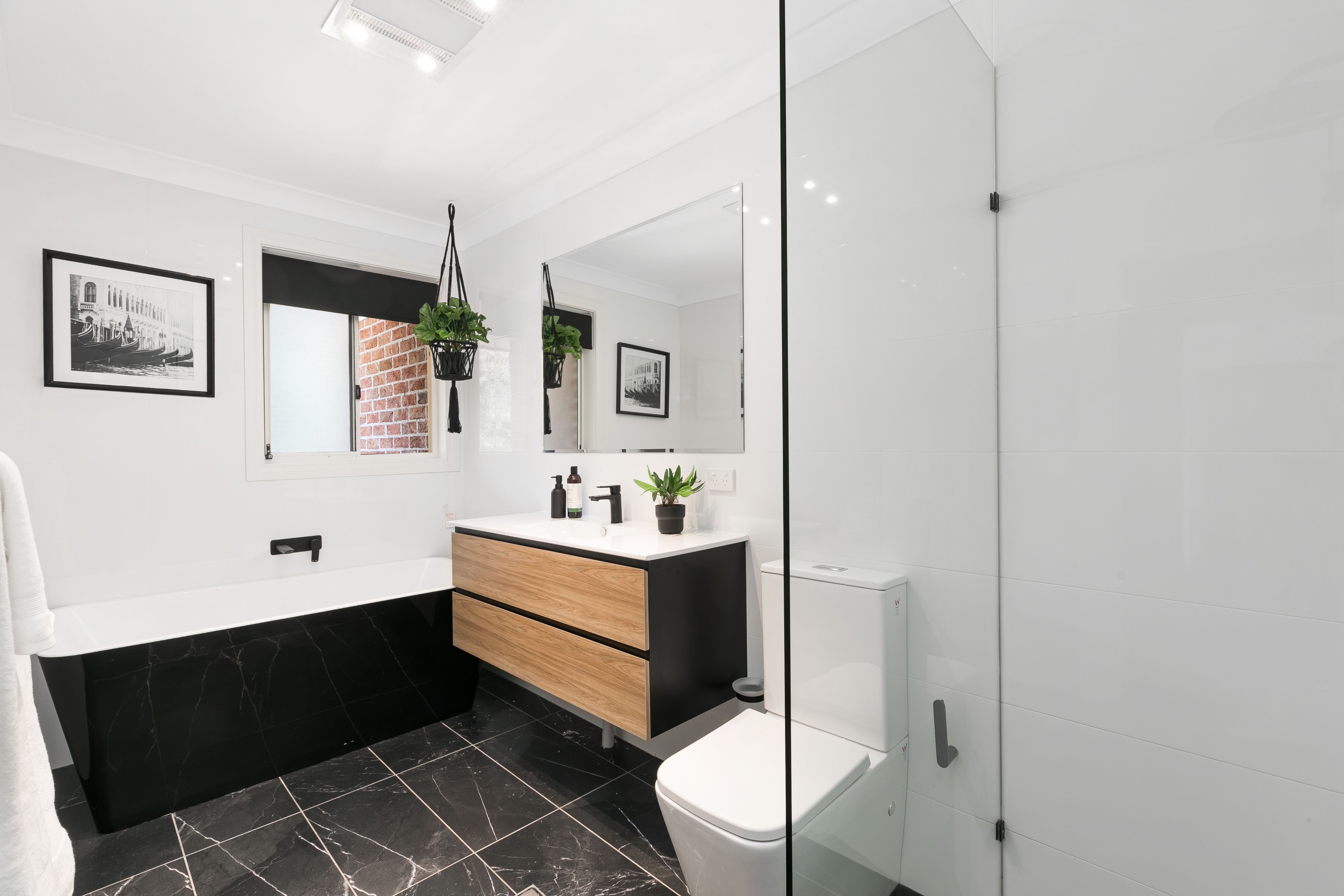 5/81 Denman Avenue WOOLOOWARE 2230