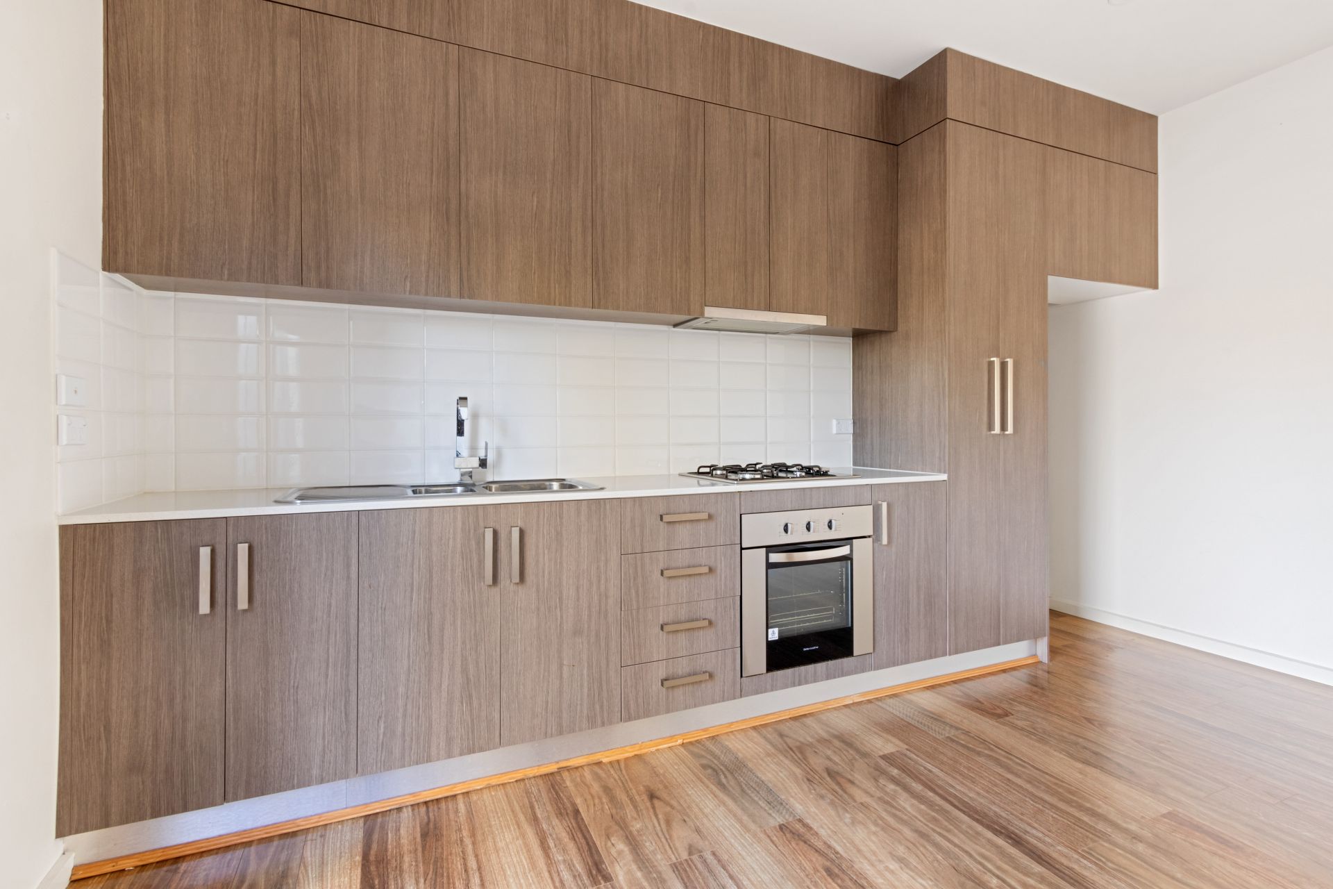 MODERN & READY TO GO