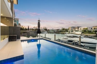 A North Facing Triumph of Waterfront Contemporary Elegance