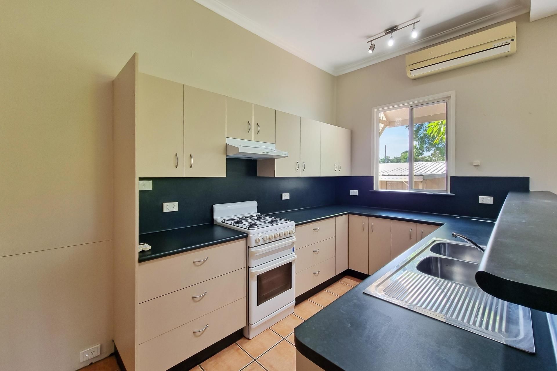 16 Charles Street Mount Isa QLD, Mount Isa City - Thumbnail 6