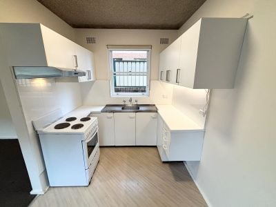 West Ryde 1/8 Mons Avenue